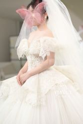 -艾米丽婚纱礼服