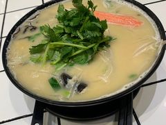 -肥汁米蘭香港米线(长宁来福士店)