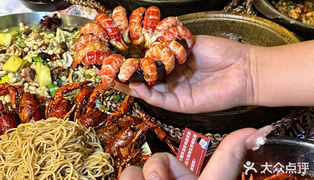 吃完发现果然名不虚传!小龙虾真的巨好吃!
