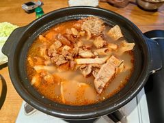 -楚东君•襄阳牛肉面牛杂煲(陆家嘴正大店)