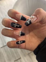 -UGIRL有个美甲