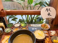 -银米·云南传统过桥米线(双廊黑金冠店)