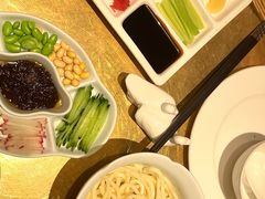 老北京炸酱面-四季民福烤鸭店(西单华威约饭街店)
