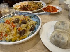 -汗腾格里·风味餐厅(新疆驻京办店)