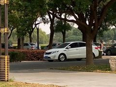 android_upload_pic-独墅湖图书馆停车场