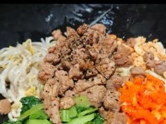 -两勺子一碗口水鸡拌面