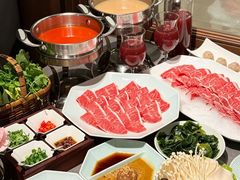 -鼎鼎香·港式火锅·臻选店(北京SKP店)