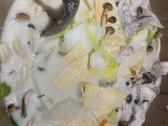 -滇香肴·云南菜蒸汽石锅鱼(云南北路店)