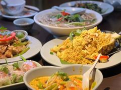 原只菠萝炒饭-大头虾越式风味餐厅(光明广场店)