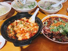 -杨三孃跷脚牛肉(美洲花园店)