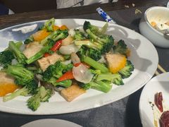 -五谷丰登农家院·地道胶东菜·海鲜烧烤(威海店)