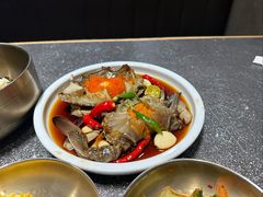 -草家酱蟹炭火烤肉店(珲春南路二店)