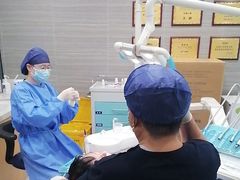 -上海仁爱医院口腔科 · 种植