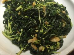 豆酱炒麻叶-广东道至正餐厅(区庄店)