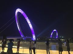 -南京眼步行桥