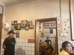 -矮子粉店1985·长沙米粉(湘春路店)