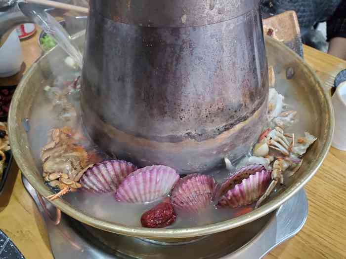 前门王麻子老北京胡同火锅(体院店)-"新开的一家炭火锅店,看到了他家