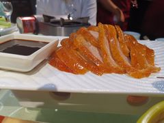 -依江春水烤鸭店