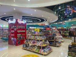-卡通派潮品玩具折扣仓(青岛新城吾悦广场店)