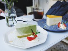 -彳亍咖啡·这里(水湾路店)