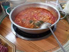 -苗侗地道红酸.酸汤鱼·酸汤牛肉