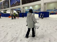 -乔波室内滑雪场