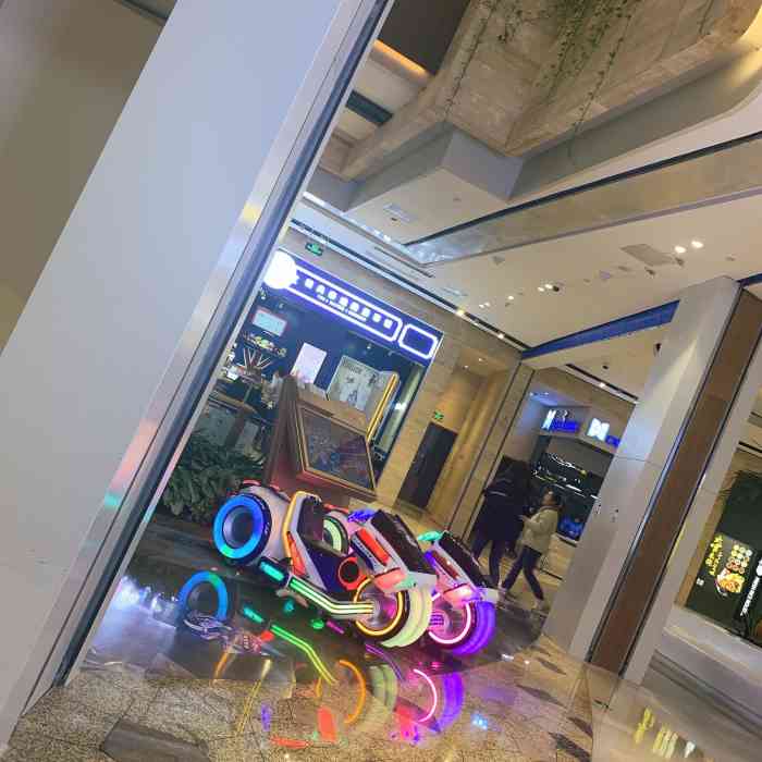 雨花客厅epark-"第一次来这个商场 是一个新开的 所以人.