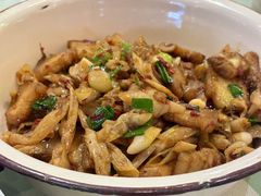 白辣椒炒回锅肉-彭耕记猪油炒小菜(吉联mall店)