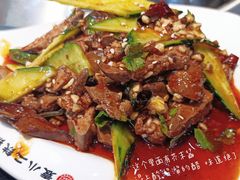 -袁小二大东北铁锅炖(吉祥村总部)