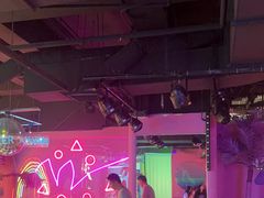 -不可思议减压馆·解压博物馆·摔碗发泄·团建定制