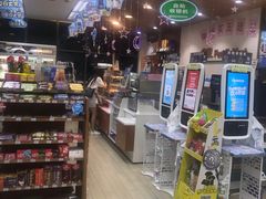 -全家便利店(沪太路三店)