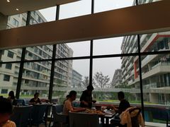 靠窗位-菲住布渴全日制餐厅·简餐·下午茶·蛋糕