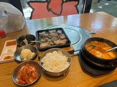 -莫嘎(乌鲁木齐中路店)