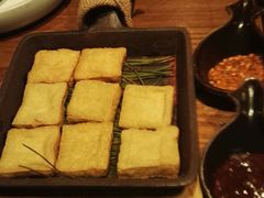 -云海肴·汽锅鸡·云南菜(天山百盛优客店)