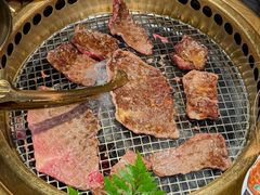 -铭牛烧肉·和牛海鲜自助(高新月牙湖店)