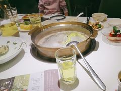 -烹然四季椰子鸡火锅(姚家园万象汇店)