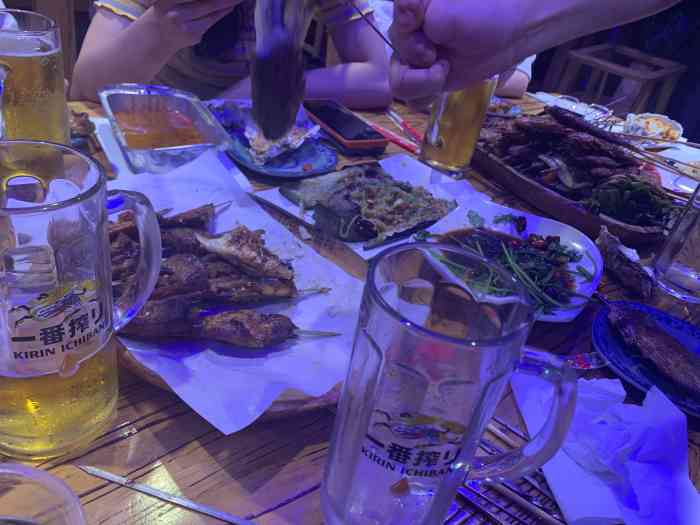 大飞烧烤(九杜路店)-"晚上下班比较晚,突然很想吃烧烤小龙虾,附.