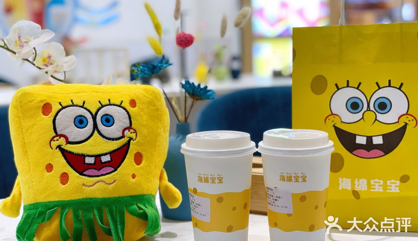 又可爱又萌的海绵宝宝主题奶茶店
