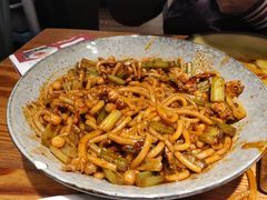 新疆炒米粉-塔哈尔·新疆盛宴(城西银泰店)