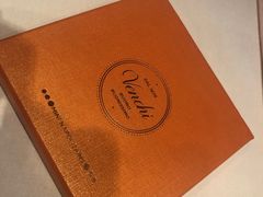 -VENCHI 闻绮(北京国贸商城店)