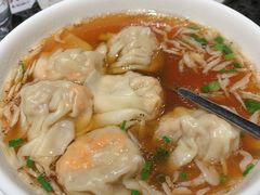 蟹子虾仁馄饨-小城故事·地道宁波味(月湖盛园店)