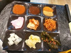 -烤路里·韩国品质自助烤肉(石路天虹4号店)