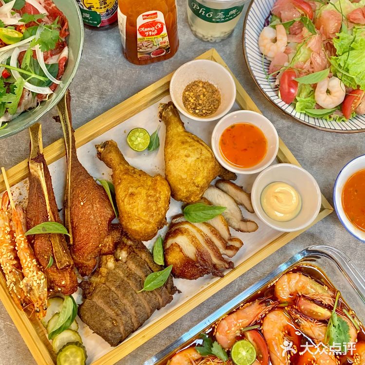 东莞的食肉族们看这里‼️人均40的烤肉🥓巨盘爆好吃!