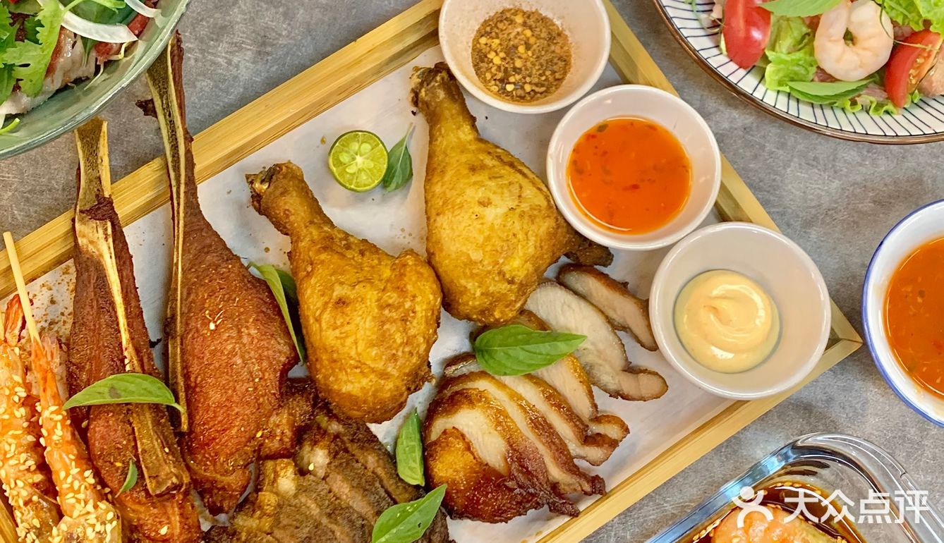 东莞的食肉族们看这里‼️人均40的烤肉🥓巨盘爆好吃!