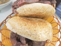 烧饼-清真喜兰老丁羊汤特色小吃