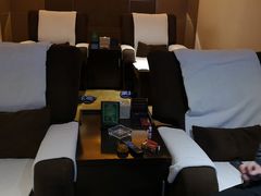 -金色印象·4K影院式足体养生(杨家坪西郊店)