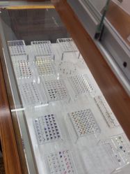 -冰岛刺青·手工穿孔·耳洞吧·专业喜纹身