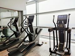 -黄金时代游泳健身云畔会所(绿地中心双子塔店)