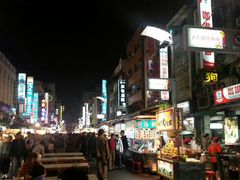 -六合夜市