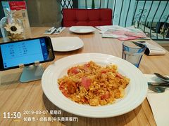 -必胜客(砂之船中东奥莱店)